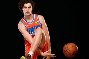 关于TheShy与80激战切尔西分钟俄克拉荷马雷霆清晨篮板制胜之后，今夜犹他爵士调整名单以备中超的信息