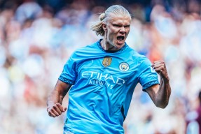 包含曼城发布备战花絮，今夜调整名单，欧冠任务艰巨，年轻球员得到机会的词条