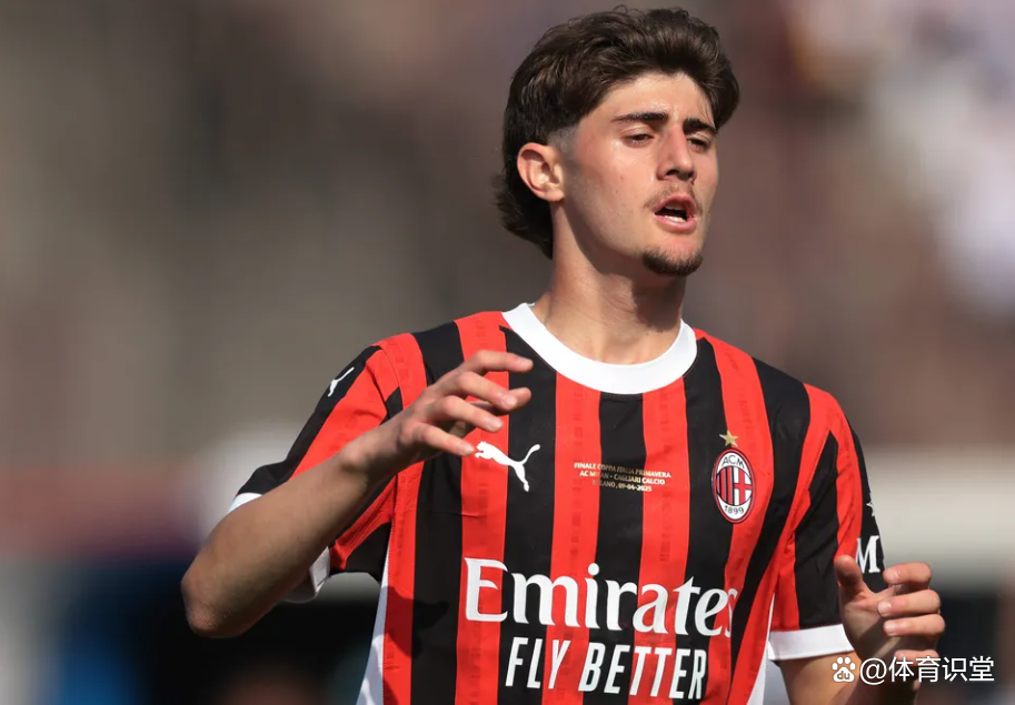 今晨亚冠焦点战，AC米兰完成体检，引发热议，轮换策略成焦点的简单介绍