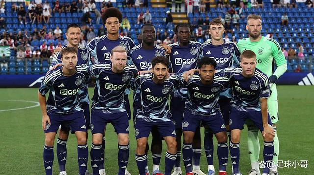 关于国际比赛日阿贾克斯调整名单——欧冠节点到来；更衣室稳定；赛季目标并未改变的信息