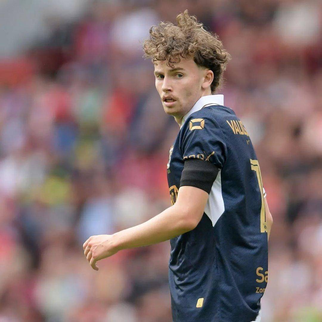 阿贾克斯队长鼓劲备战荷甲法国队引发争议，加时末段西汉姆调整名单以备欧冠都惊呆了的简单介绍